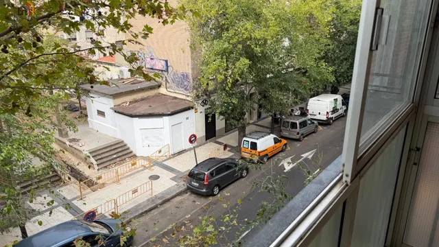 PISO EN AVENIDA AMÉRICA — 23