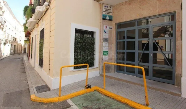 OFICINA EN VENTA EN EL CENTRO - foto 2