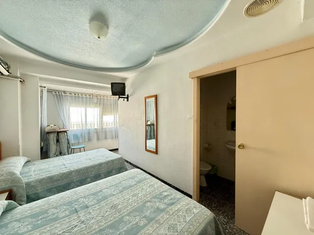 EDIFICIO/HOSTAL EN PLENO CORAZÓN DE SANTA POLA — 40