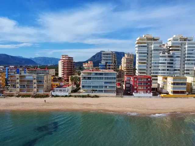 EDIFICIO SAN VICENTE FERRER — 33