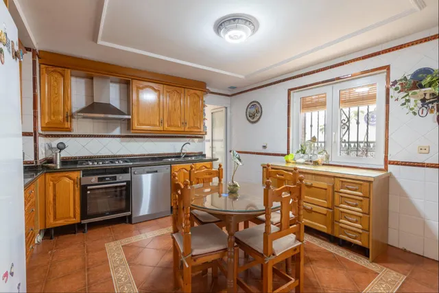 Casa en esquina en venta en Las Gabias — 15