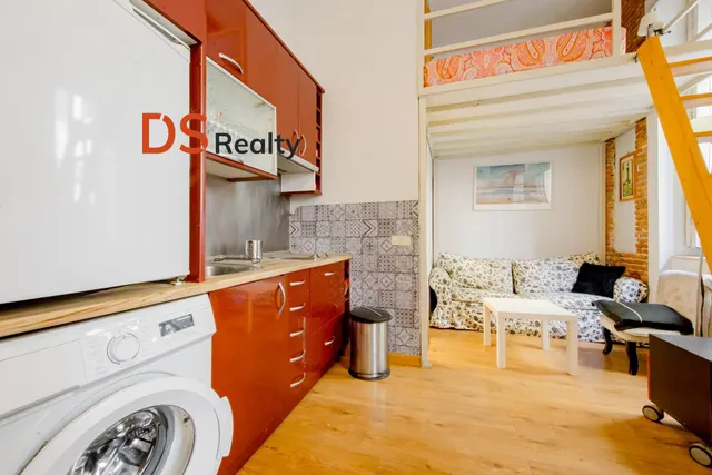 EXCLUSIVA VIVIENDA EXTERIOR Y MUY LUMINOSA CON DOS ESPACIOS INDEPENDIENTES A 30 METROS DE PLAZA DE ESPAÑA — 11