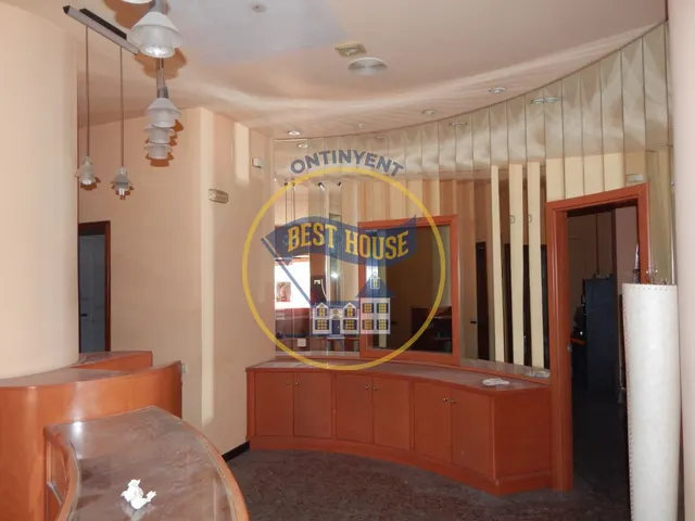 ¡¡OPORTUNIDAD!! LOCAL COMERCIAL EN ZONA TRANSITADA — 3
