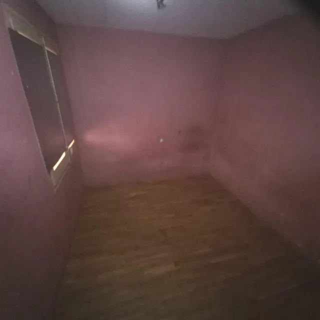 Piso a reformar con cuatro habitaciones. — 12