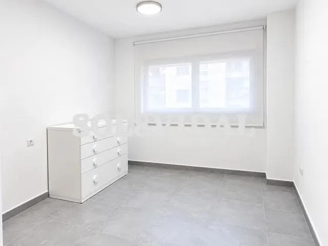 PISO CON GARAJE. EDIFICIO DE LUJO CON EXCELENTES VECINOS — 7