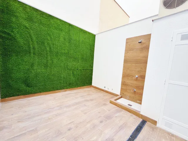 Apartamento con 2 dormitorios, 2 baños a 50 metros de la Playa del Cura en zona de Torrevieja — 12