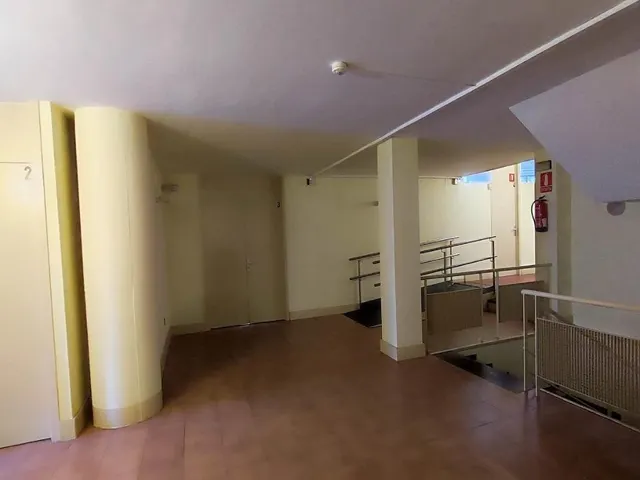 Promoción de un edificio en Manresa, Barcelona. — 6
