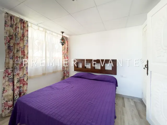 Vivienda  2 hab y 1 baño,  AACC, equipado y amueblado. — 5