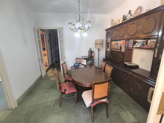 EDIFICIO CON CUATRO VIVIENDAS EN VENTA - foto 2