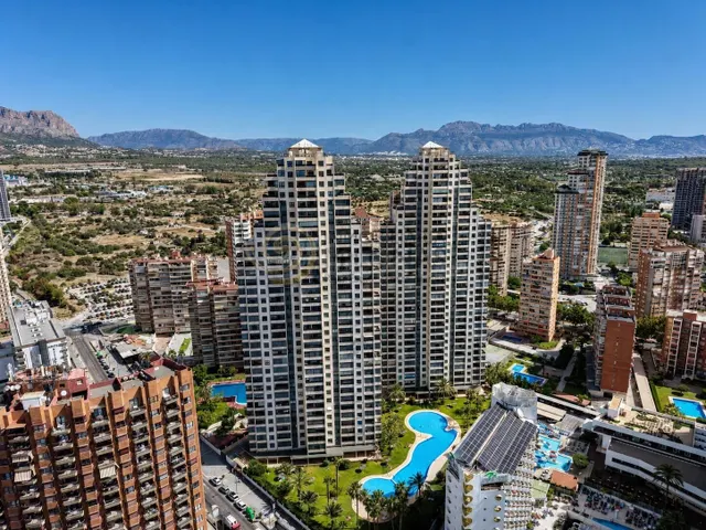  GEMELOS 26 | EXCLUSIVIDAD Y CONFORT EN PLAYA DE LEVANTE, BE