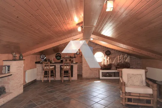 Espectacular chalet en venta — 49
