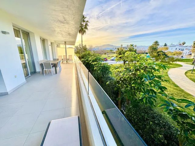 Apartamento 3 habitaciones 112m² en venta - Costa Del Sol - foto 2