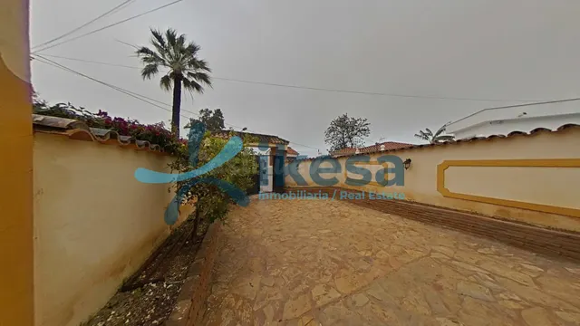 Venta de Adosado en Marbella, Málaga. VIVIENDA ALQUILADA, ID - foto 2