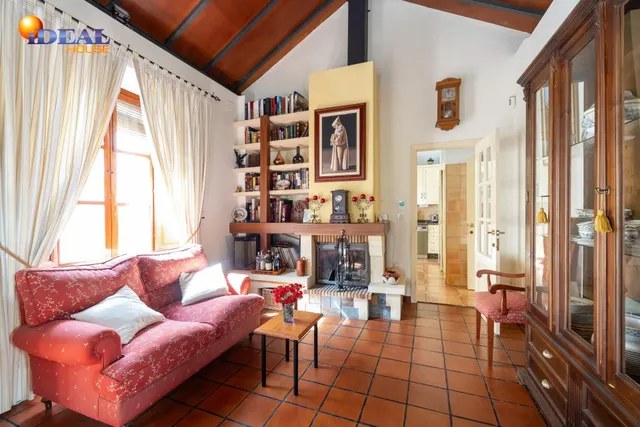 GRAN CASA EN ALBAICÍN BAJO. — 34