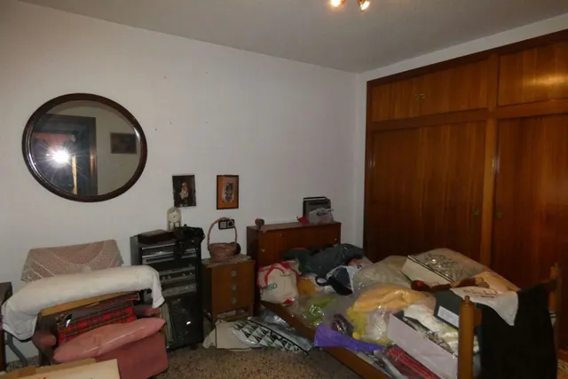 VENTA DE PISO + LOCAL — 23