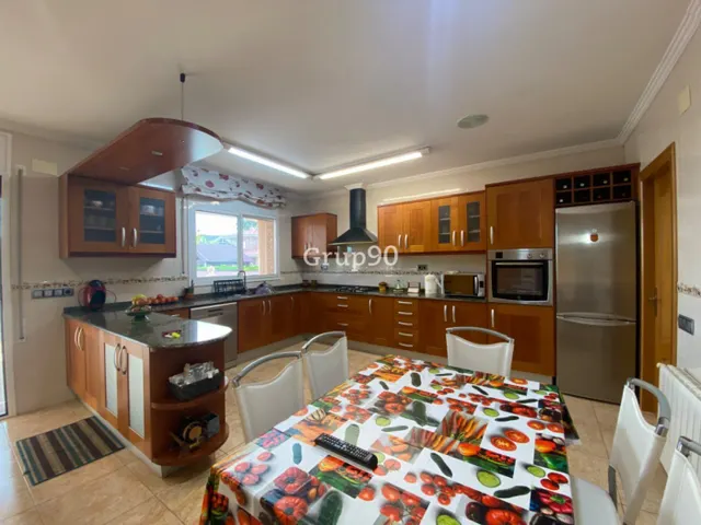 Espectacular chalet en la mejor zona del municipio — 14
