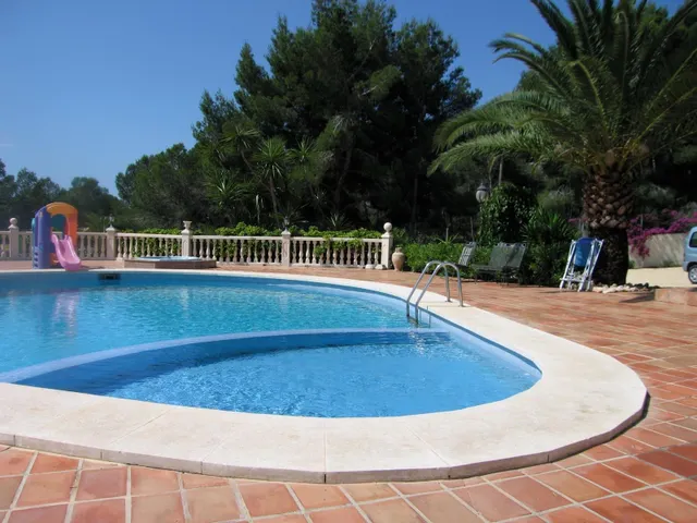 Chalet de lujo en la Nucia con 3.450 m2 de parcela y  525 m2 construidos con piscina y grandes jardines www.inmobiliarialesdunes.com — 6