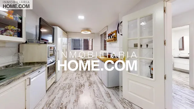 Espectacular adosado de 332 m2 con 5 dormitorios y gran Apartamento!! — 21