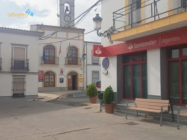 SE VENDE CASA ACONDICIONADA COMO TIENDA. — 2