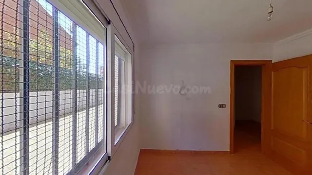 PLANTA BAJA OCUPADA 82 M2, 3 habitaciones, CARRER SABADELL,  - foto 2