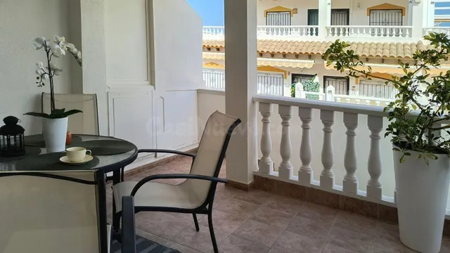 Dúplex relajado • 3 dormitorios • Ambiente junto a la piscin - foto 2