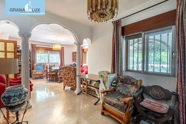 Espectacular Chalet en Ogijares - Ideal para Familias — 18