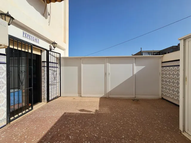 Piso de 3 dormitorios con terraza y garaje en San Vicente del Raspeig — 16