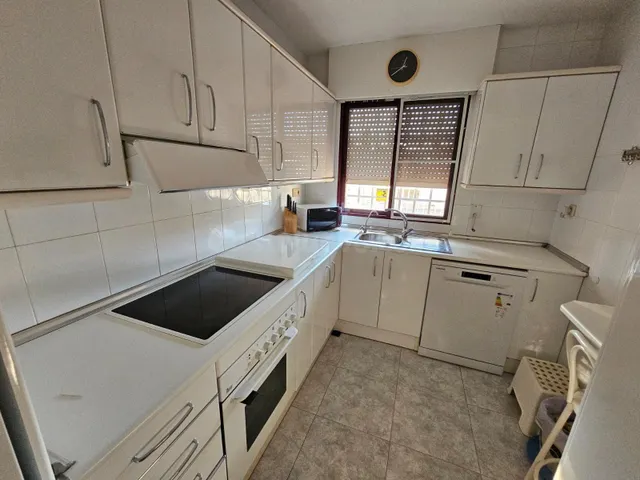 Planta baja con amplio espacio exterior privado a 150 m de l - foto 4