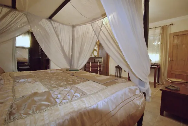 Impresionante Chalet en Valverde — 34