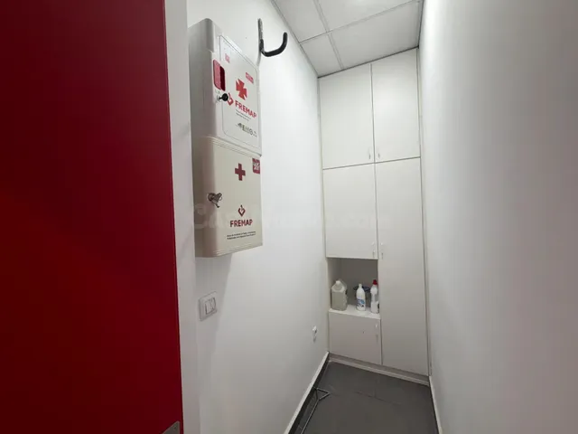 ¡Excelente Oportunidad! Local Comercial en Alquiler en Alcorcón — 4