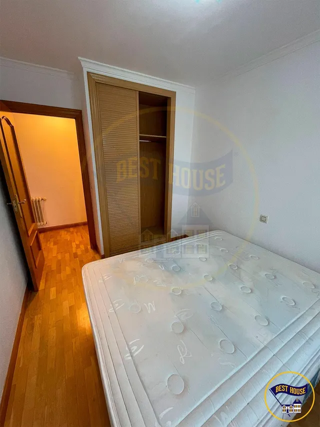 PISO EN ALQUILER — 19