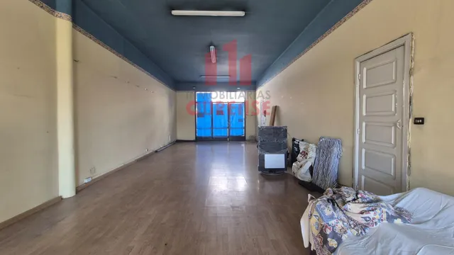 LOCAL COMERCIAL EN LA ZONA DEL COUTO — 2