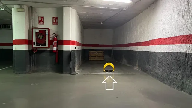 Parking en Av. Generalitat, 34 (muy grande: 2,85m x 6,24m) — 6