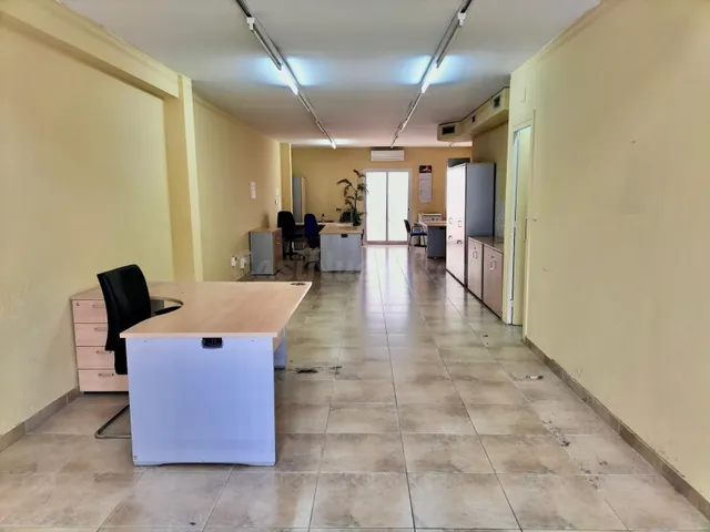 Local comercial en pleno centro de Sant Pere de Ribes - foto 3