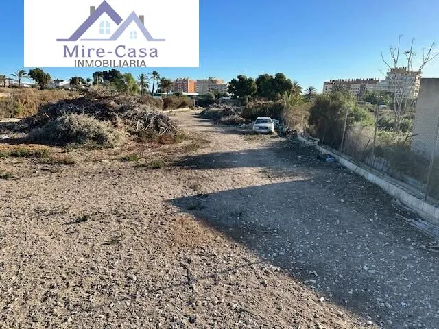 SE VENDE TERRENO PARA LA construcción DE UN CHALET — 3