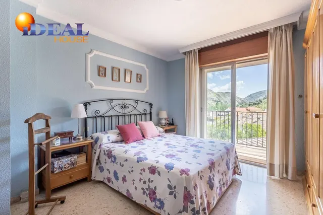 Chalet en Pinos Genil — 16