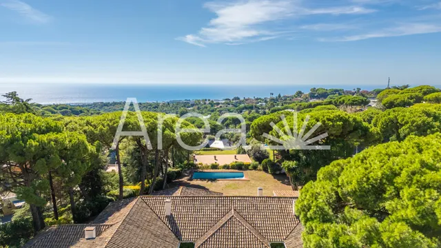 Espectacular villa con vistas al mar en Rocaferrera — 11