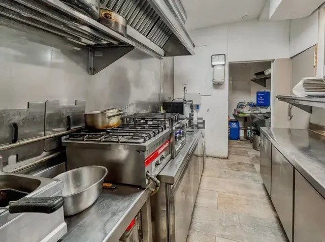 Traspaso de cafetería/restaurante en Arrancapins — 8