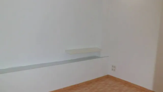 LOCAL COMERCIAL CALLE PREFERENTE — 14