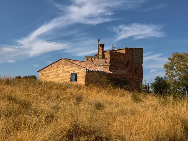 TERRENO DE 7.274 m2 CON CASA A REFORMAR, A 10 MINUTOS DE LLE - foto 5