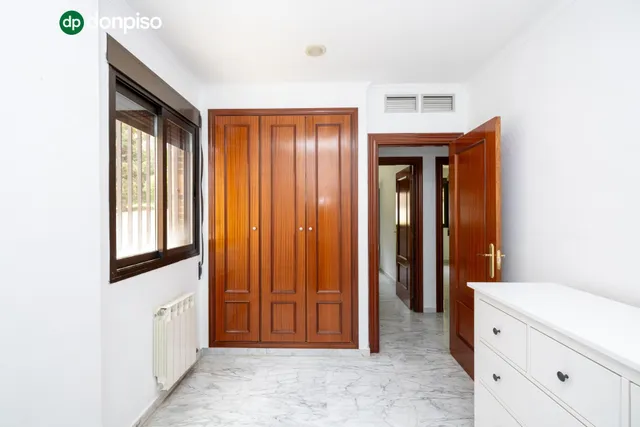 Piso 4 habitaciones 133m² en venta - El serrallo — 33