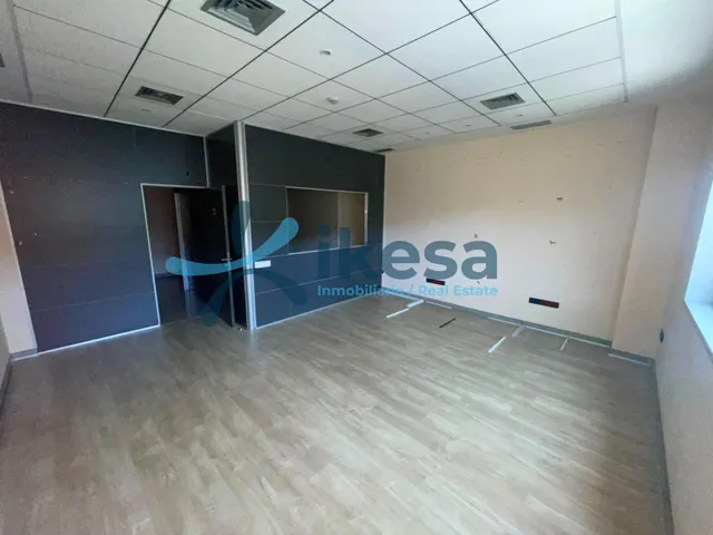 Oficina habilitada como estudio de grabación en Alquiler - Hytasa (Sevilla) — 10