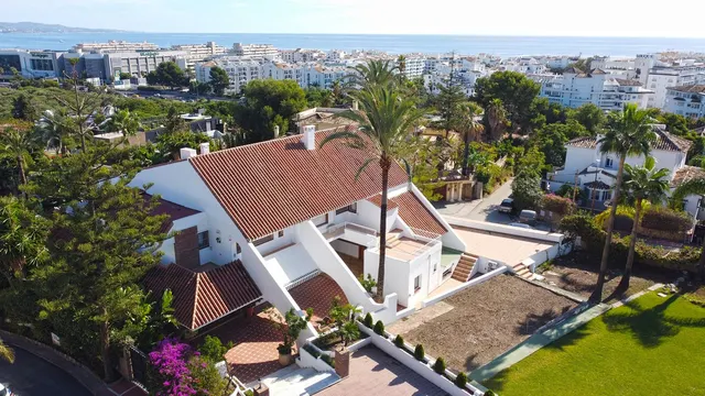 Chalet 7 habitaciones 834m² en venta - Marbella — 7