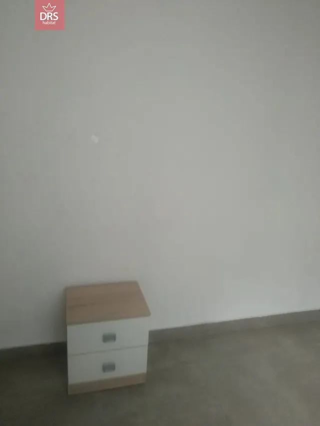 PISO EN PLENO CENTRO, CL MARTINEZ VILLENA AL LADO DEL ALTOZANO — 32