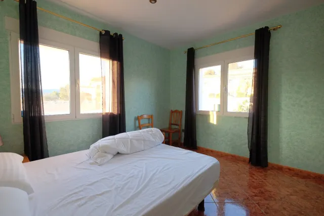 INCREÍBLE VILLA FAMILIAR EN LA MEJOR ZONA — 29