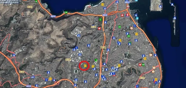 Piso en Avenida Comercial en Las Palmas de Gran Canaria, Islas Canarias, España — 50
