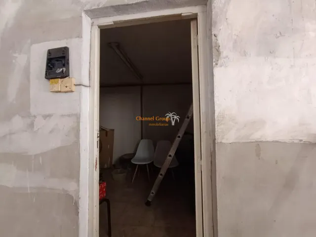 SE ALQUILA LOCAL CON VADO! — 6