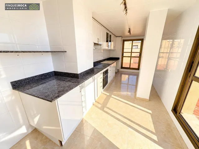 Exclusivo ático esquinero con 121 m2 de terraza y vistas al mar en la ràpita — 11