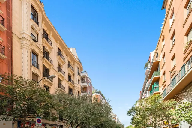 PISO DE LUJO EN BARRIO DE SALAMANCA — 25