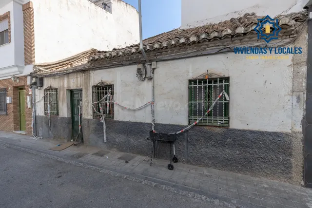 SE VENDE CASA SOLAR EN CALLE GUADALAJARA, EN EL ZAIDÍN. - foto 3